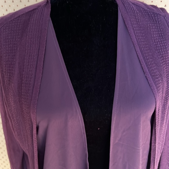 Vera Wang plum open sweater. Size medium in excellent preowned condition. - Picture 2 of 10
